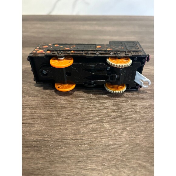 Thomas and Friends Trackmaster Motorized Dirty Diesel - Picture 5 of 5